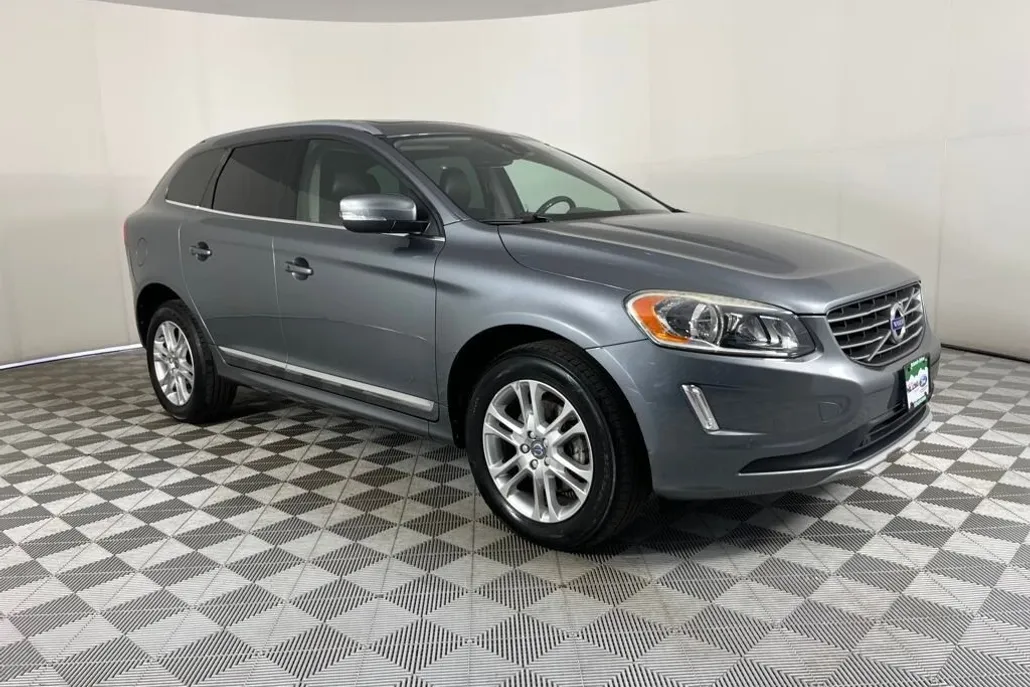 2016 Volvo XC60 T5 Premier photo 1