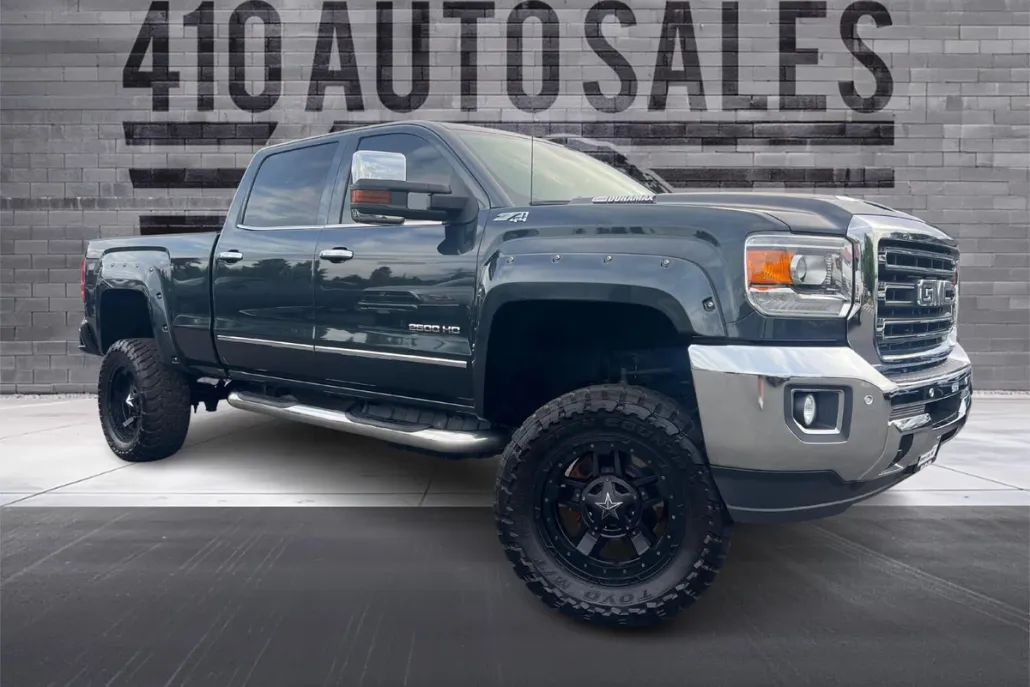 2017 Gmc Sierra 2500 HD SLT photo 1