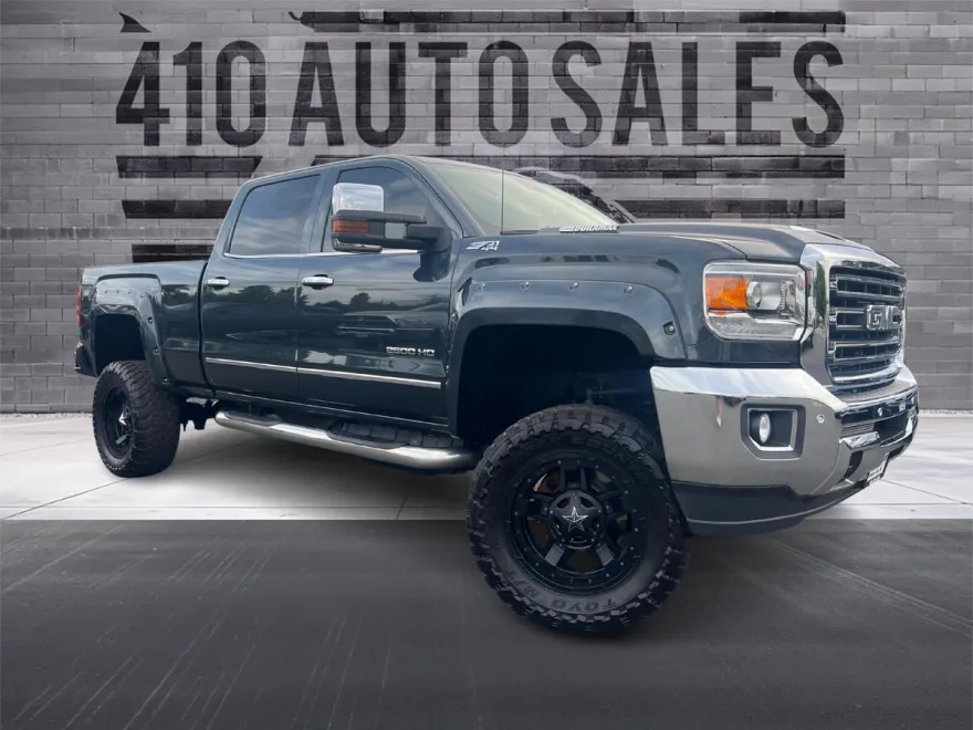 2017 Gmc Sierra 2500 HD SLT photo 1