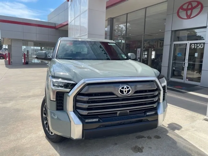2026 Toyota Tundra Limited photo 1