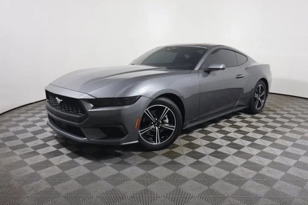 2025 Ford Mustang EcoBoost photo 1