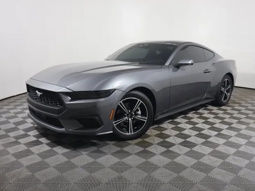 2025 Ford Mustang EcoBoost photo 1