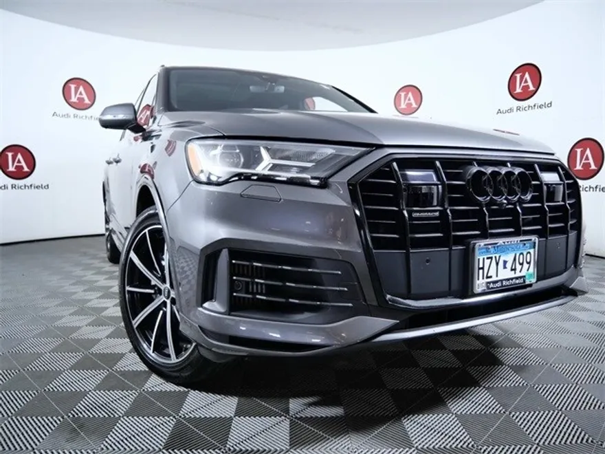 2022 Audi Q7 55 Premium Plus photo 1