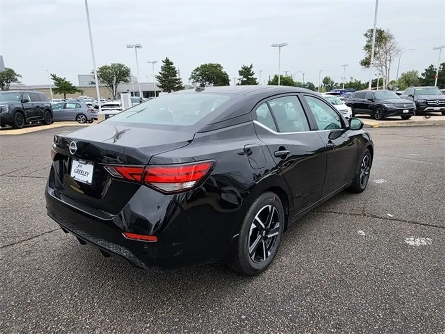 2025 Nissan Sentra SV photo 1