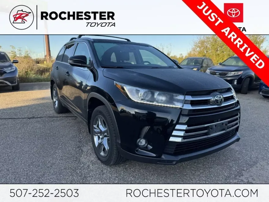 2019 Toyota Highlander Limited Platinum photo 1