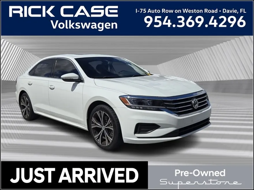 2022 Volkswagen Passat 2.0T SE photo 1