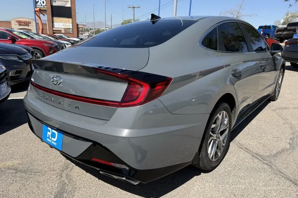2020 Hyundai Sonata SEL photo 1