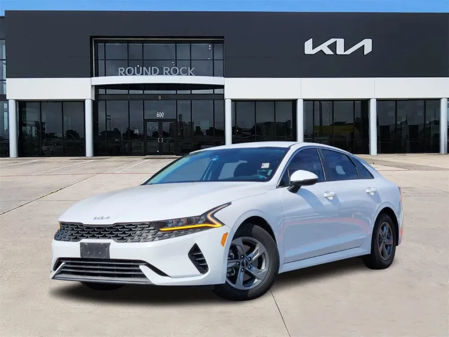 2023 Kia K5 LXS photo 1
