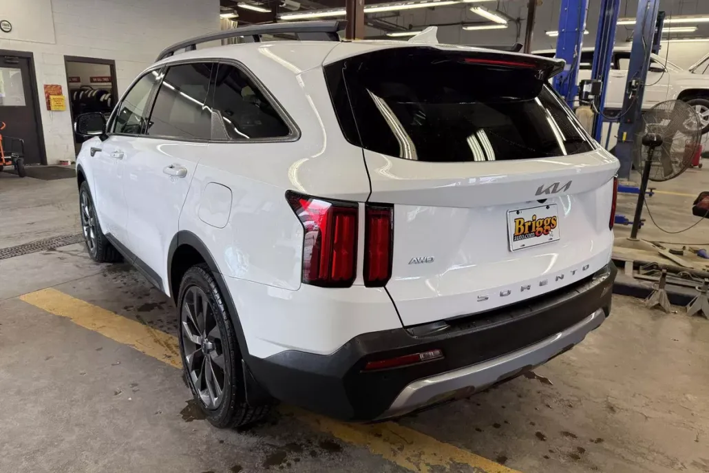 2022 Kia Sorento X-Line SX Prestige photo 1