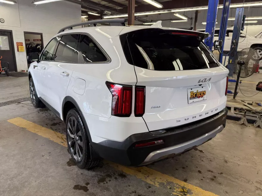 2022 Kia Sorento X-Line SX Prestige photo 1