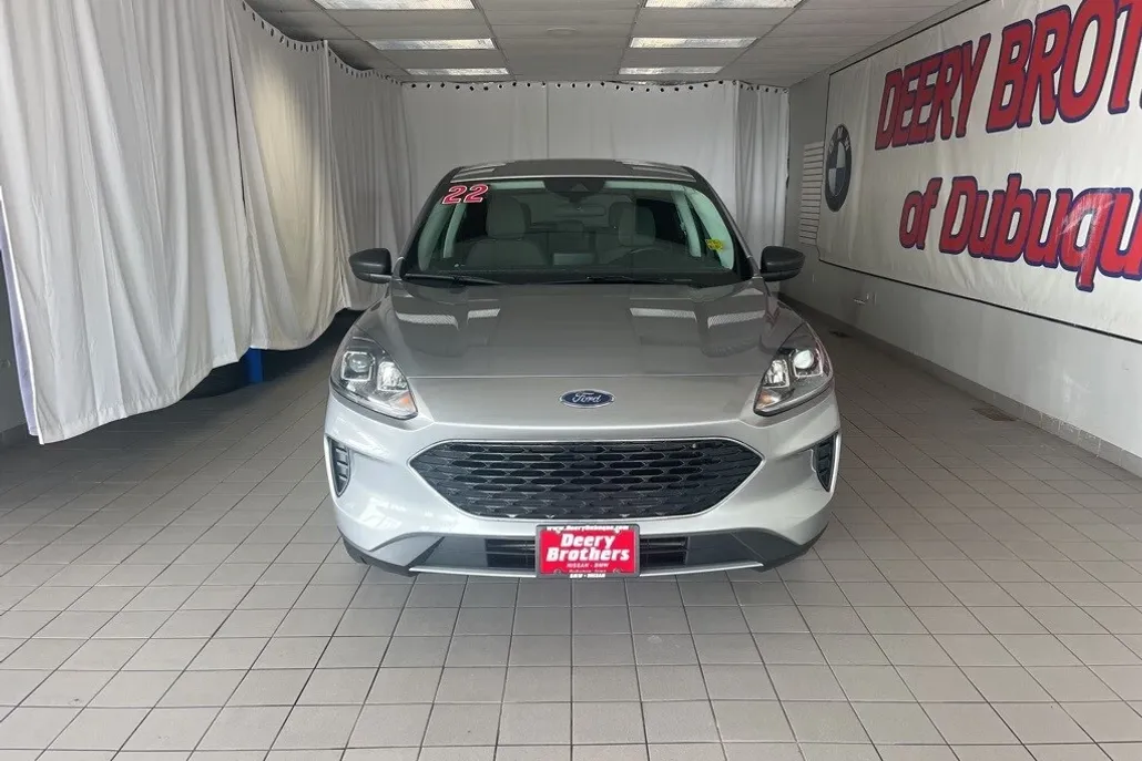 2022 Ford Escape SE photo 1
