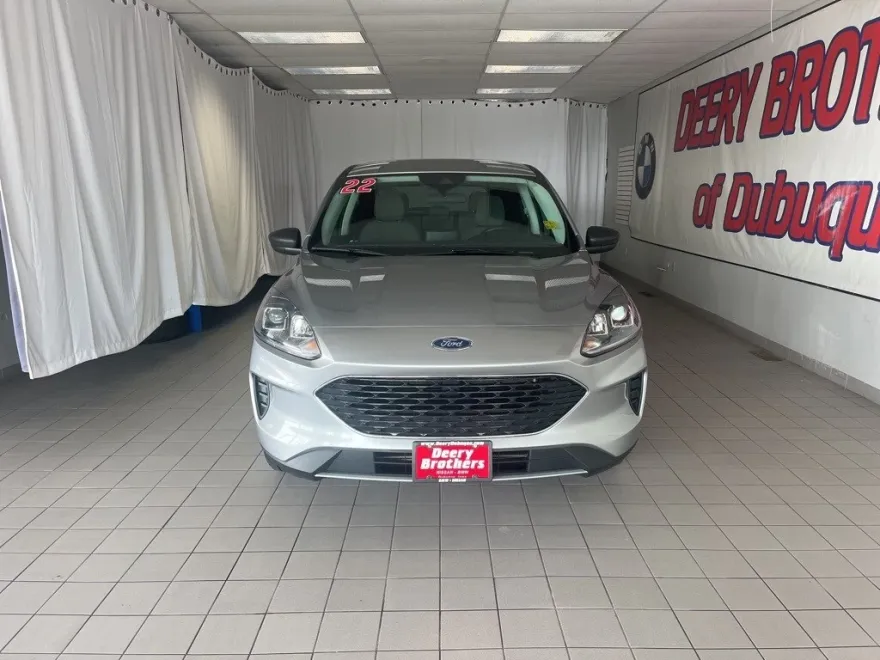 2022 Ford Escape SE photo 1