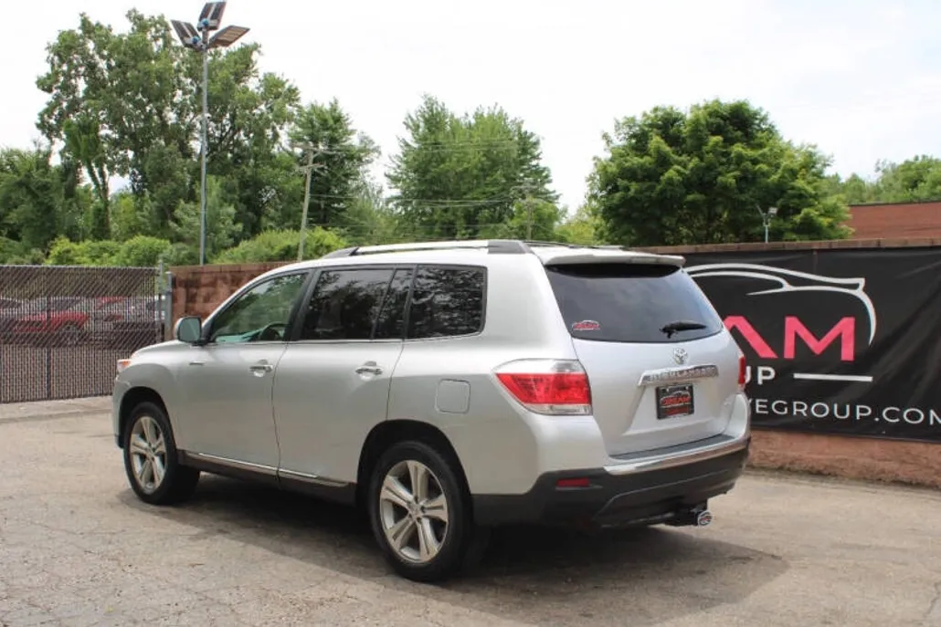 2011 Toyota Highlander Hybrid Limited SE photo 1