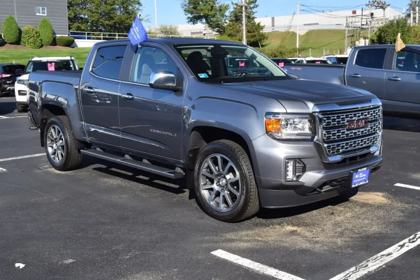 2022 Gmc Canyon Denali photo 1