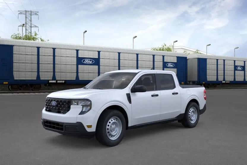 2025 Ford Maverick XL photo 1