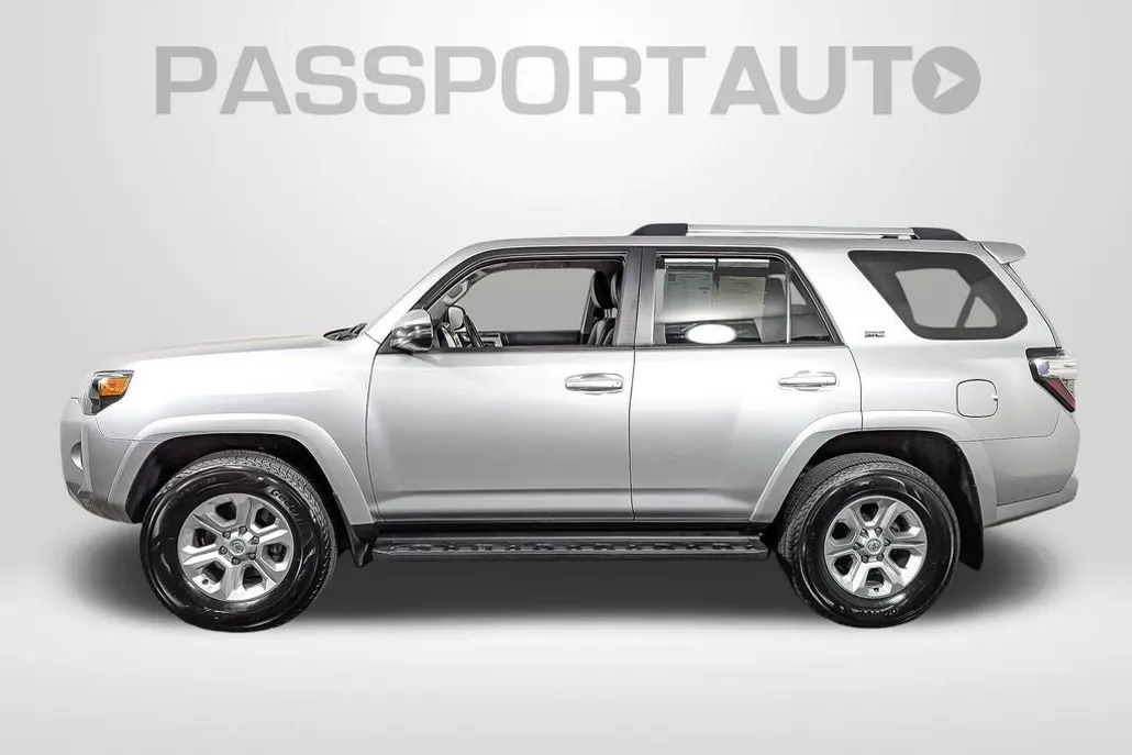 2024 Toyota 4Runner SR5 Premium photo 1