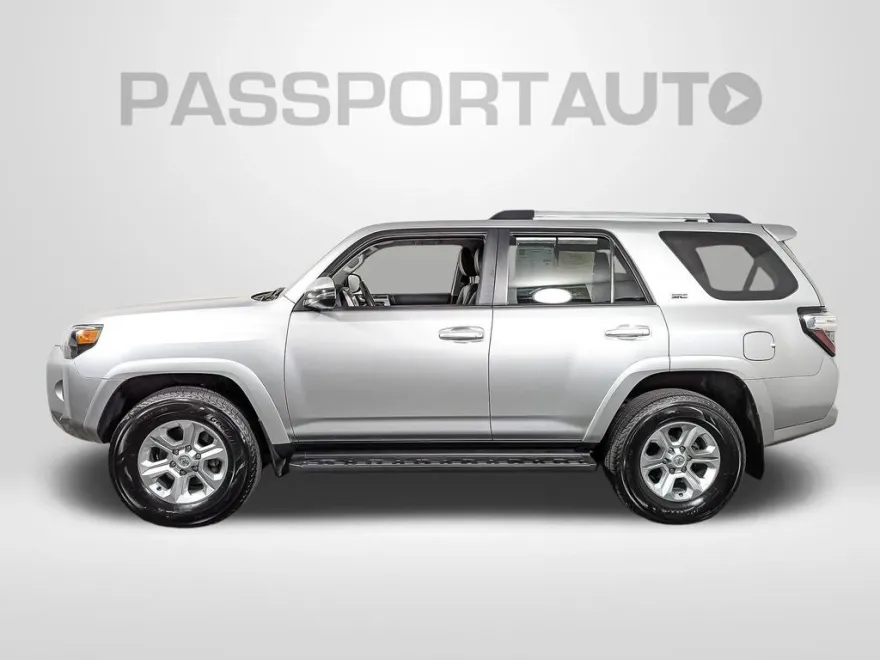 2024 Toyota 4Runner SR5 Premium photo 1