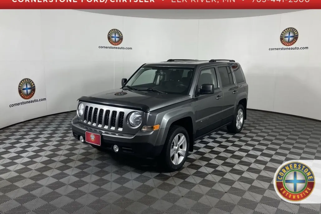 2011 Jeep Patriot Latitude photo 1