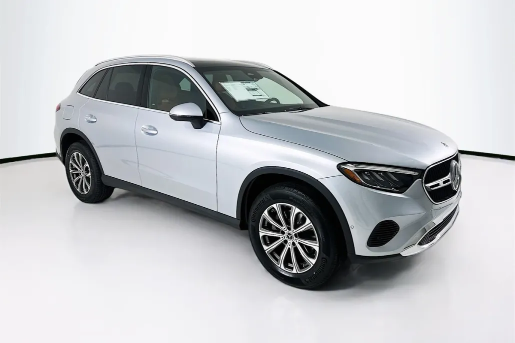 2026 Mercedes Benz GLC 300 4MATIC photo 1
