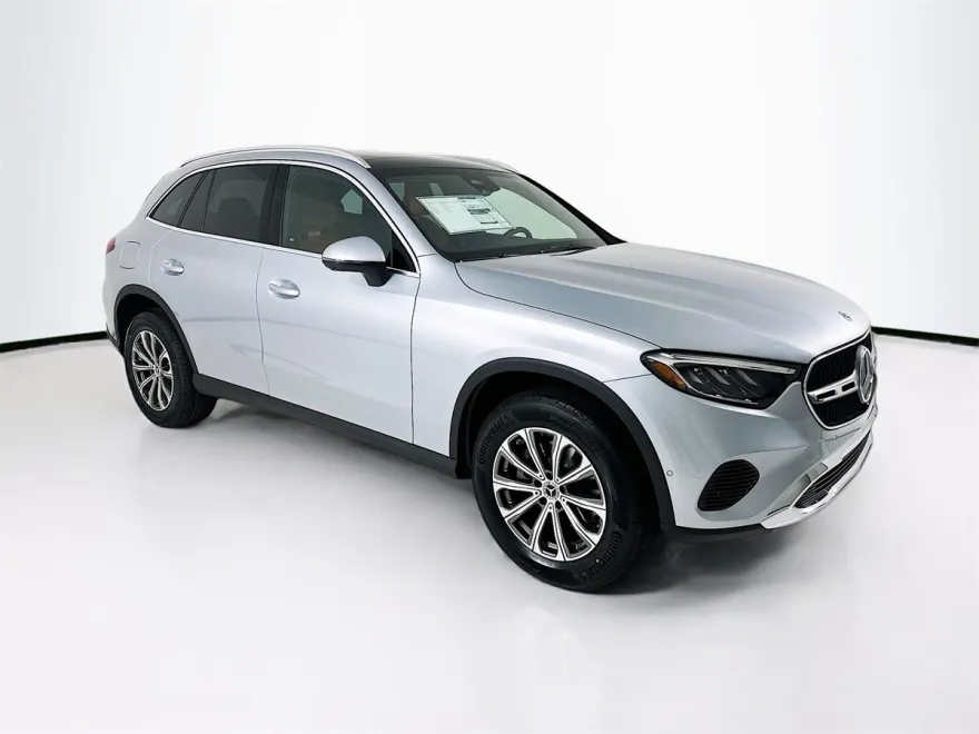 2026 Mercedes Benz GLC 300 4MATIC photo 1