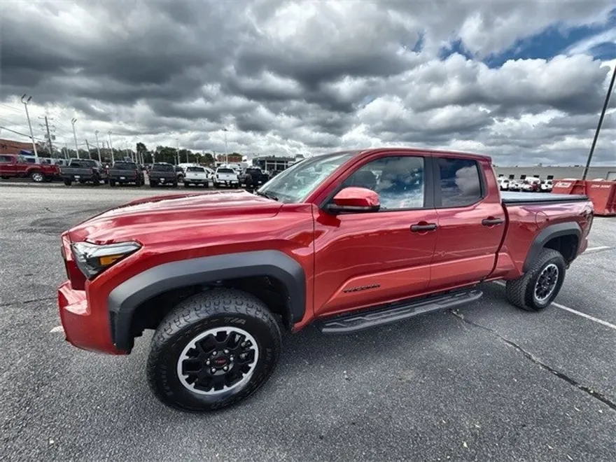 2024 Toyota Tacoma TRD Off-Road photo 1