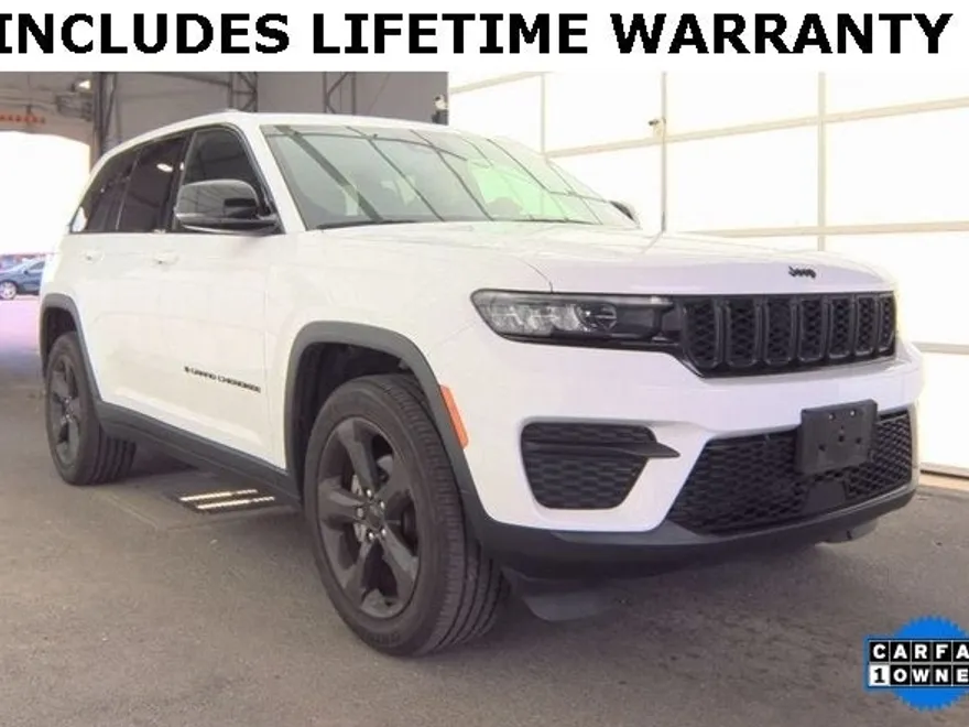 2023 Jeep Grand Cherokee Altitude photo 1