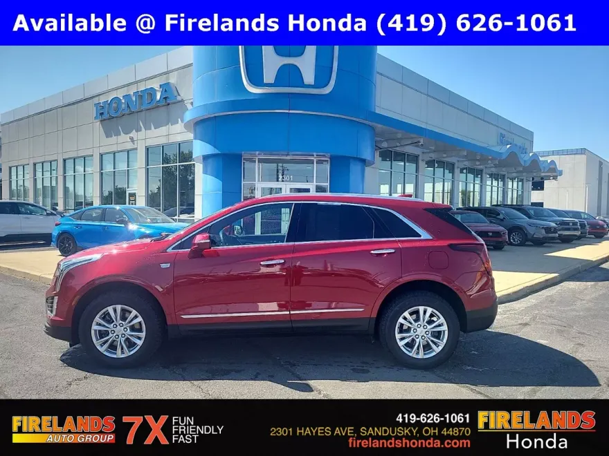 2022 Cadillac XT5 Luxury photo 1