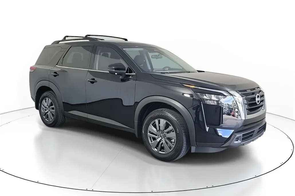 2025 Nissan Pathfinder SV photo 1