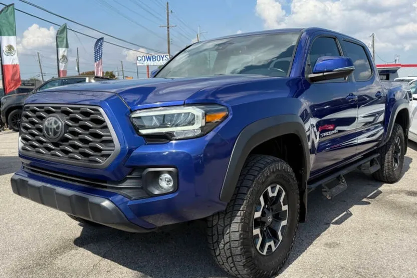 2022 Toyota Tacoma TRD Off-Road photo 1