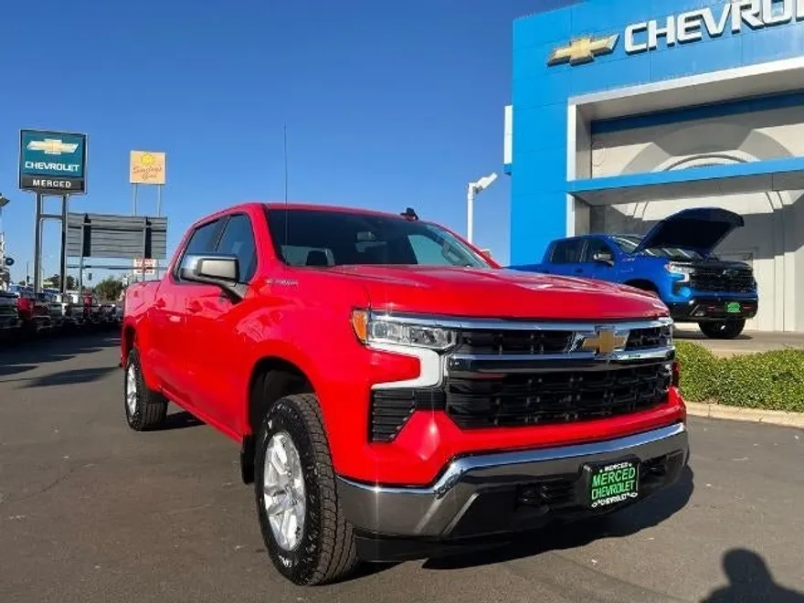 2025 Chevrolet Silverado 1500 LT photo 1
