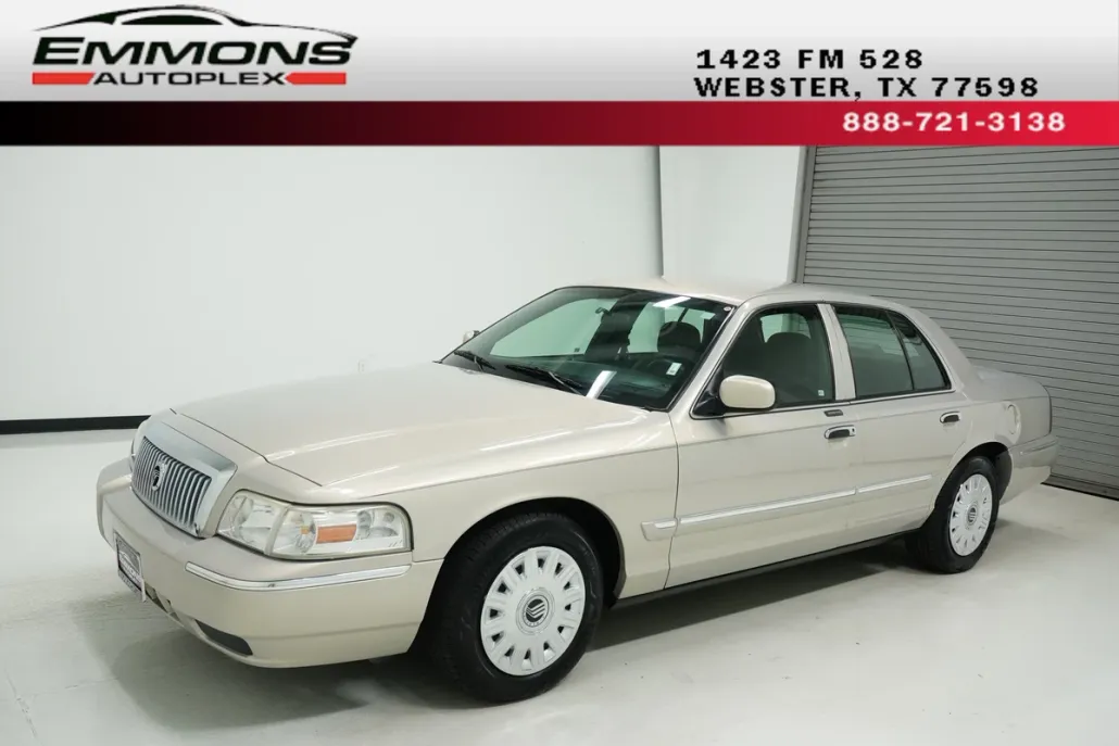 2008 Mercury Grand Marquis GS photo 1