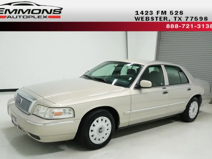 2008 Mercury Grand Marquis GS photo 1