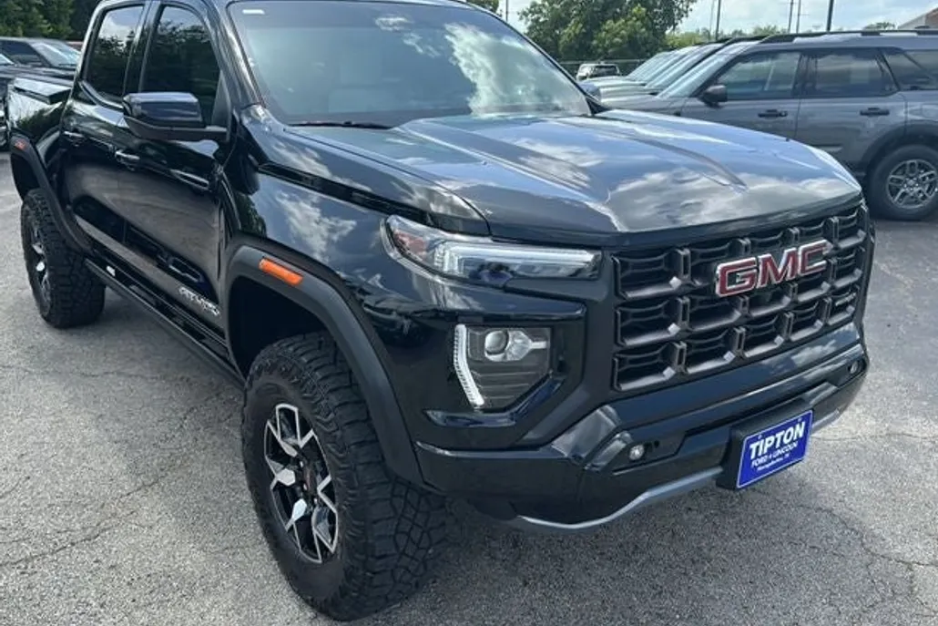 2024 Gmc Canyon AT4X photo 1