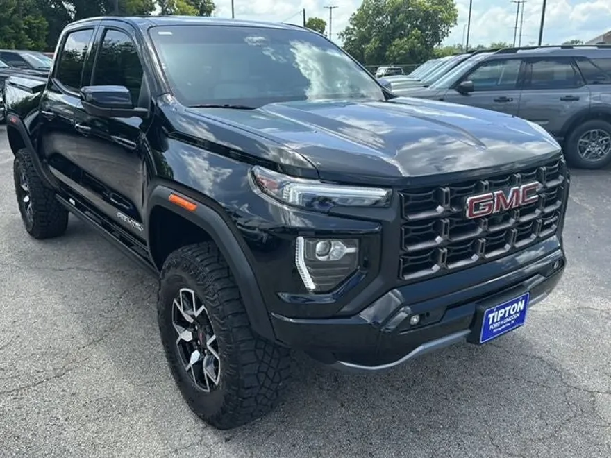 2024 Gmc Canyon AT4X photo 1