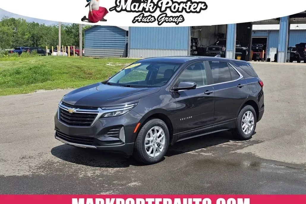 2022 Chevrolet Equinox LT photo 1