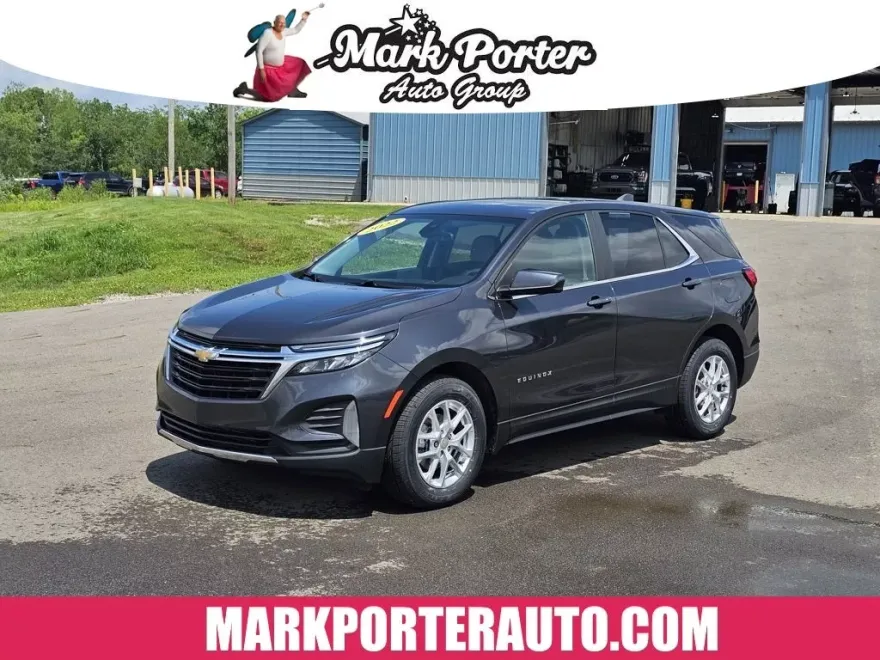 2022 Chevrolet Equinox LT photo 1