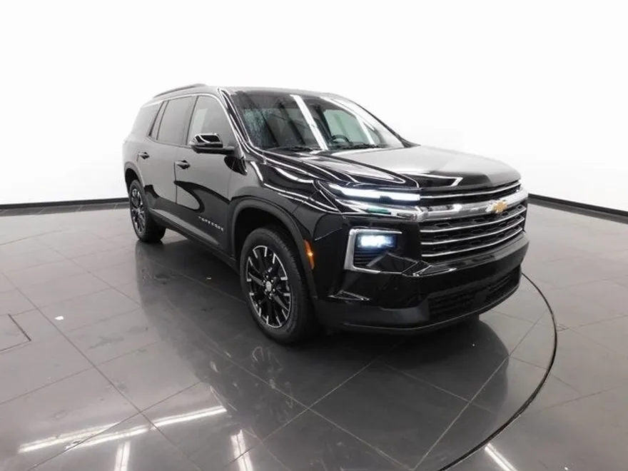 2025 Chevrolet Traverse 1LT photo 1