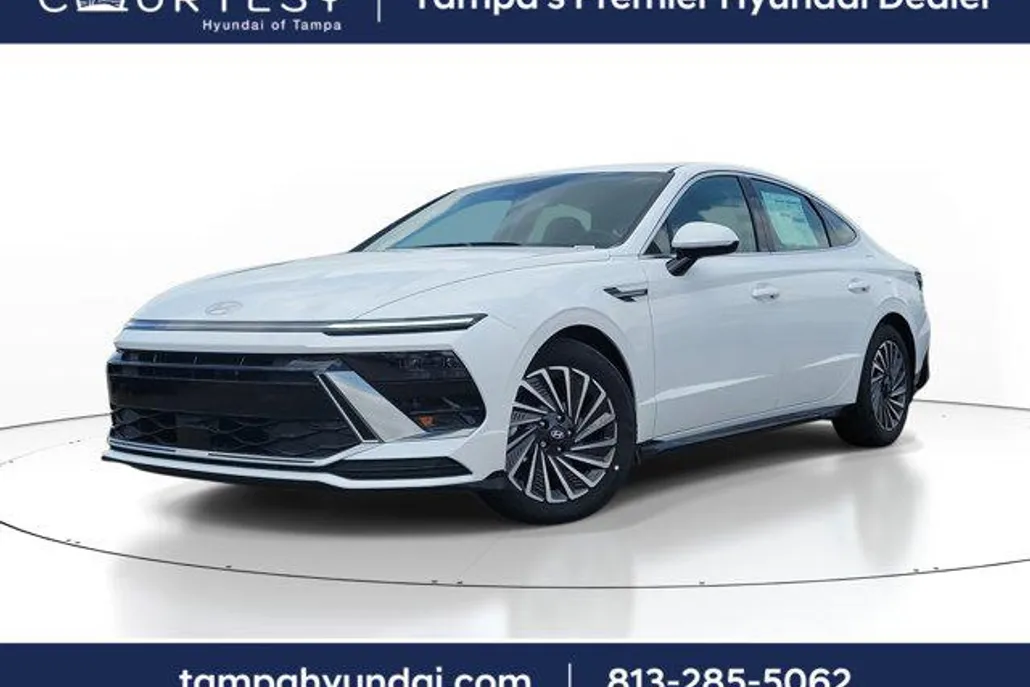 2025 Hyundai Sonata Hybrid SEL photo 1