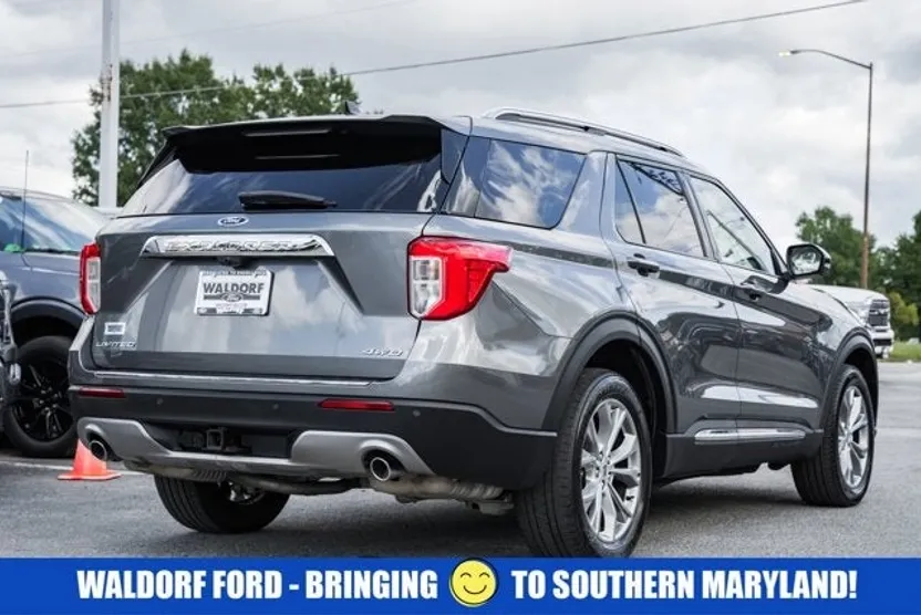 2022 Ford Explorer Limited photo 1