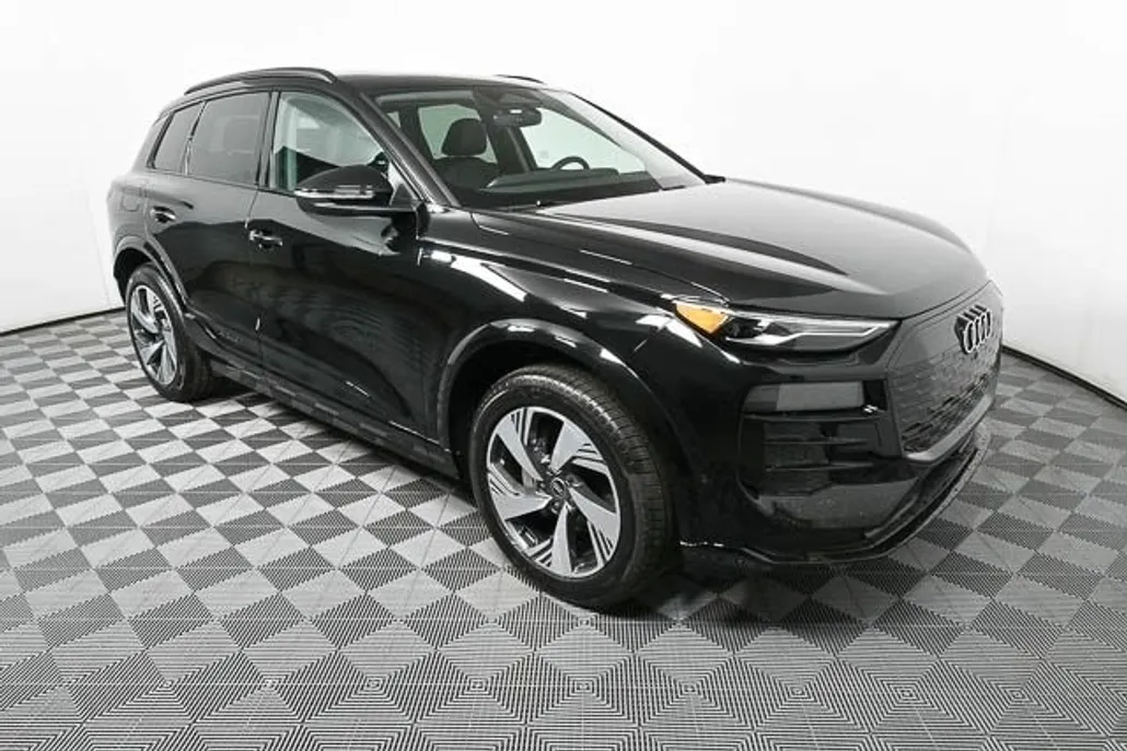 2025 Audi Q6 E-tron Premium photo 1
