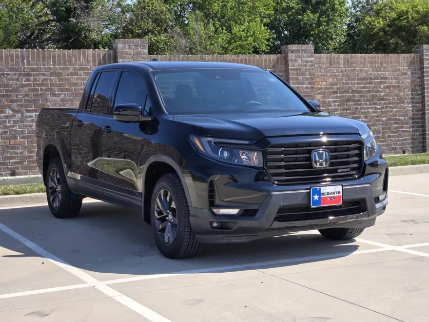 2022 Honda Ridgeline Sport photo 1