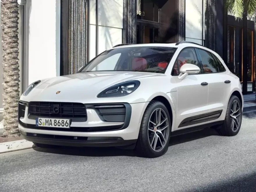 2025 Porsche Macan T photo 1