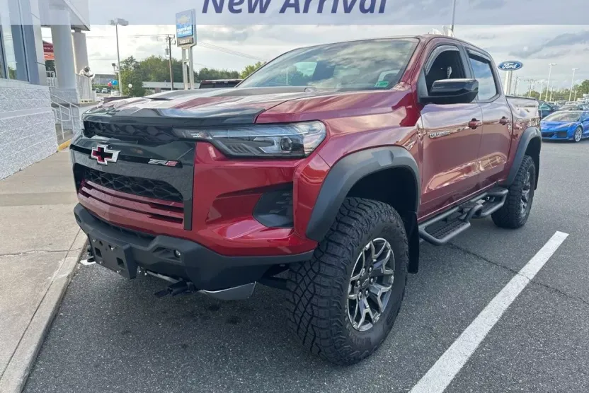 2024 Chevrolet Colorado ZR2 photo 1
