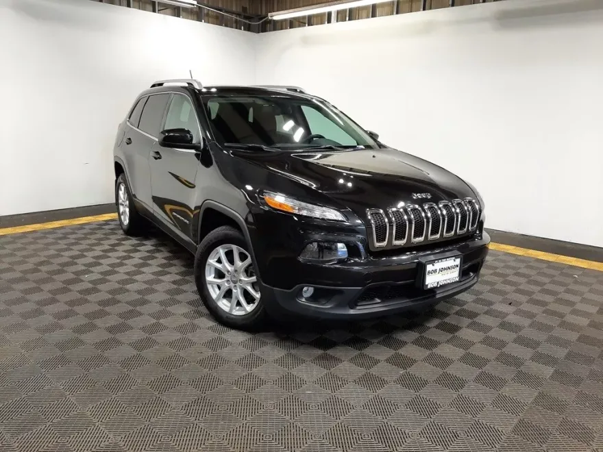 2015 Jeep Cherokee Latitude photo 1