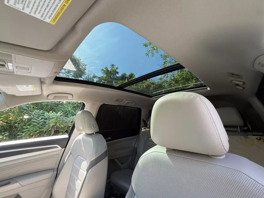 2021 Volkswagen Atlas V6 SEL Premium R-Line photo 1