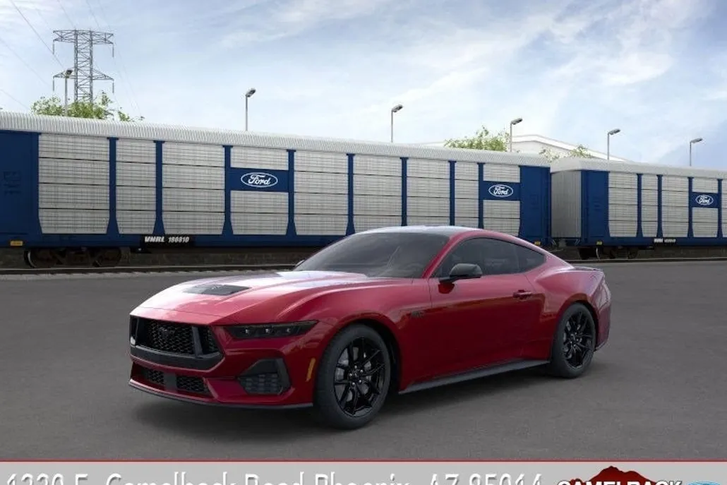 2025 Ford Mustang GT photo 1