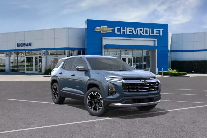 2026 Chevrolet Equinox LT photo 1