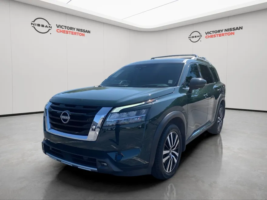 2023 Nissan Pathfinder Platinum photo 1
