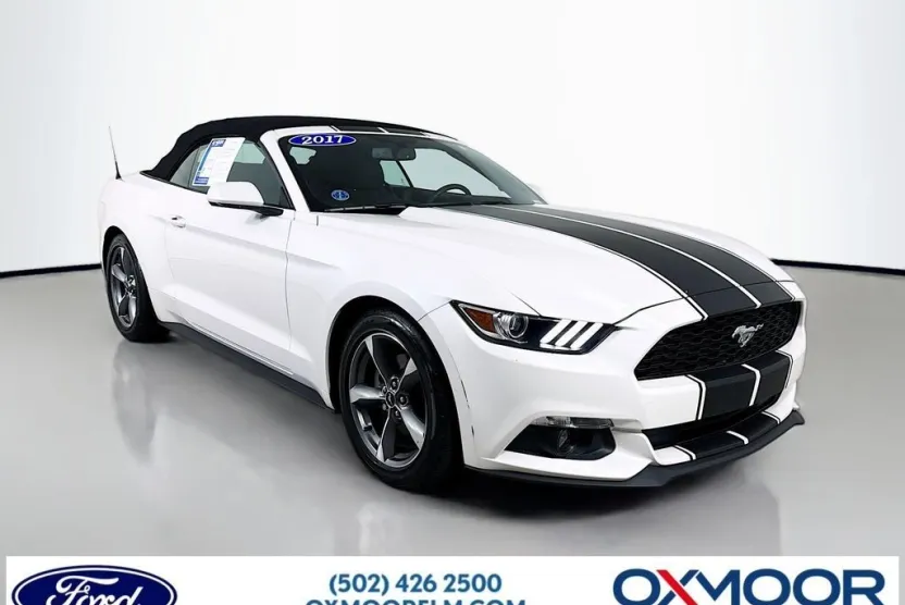 2017 Ford Mustang V6 Convertible photo 1