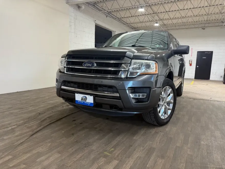 2016 Ford Expedition Limited photo 1